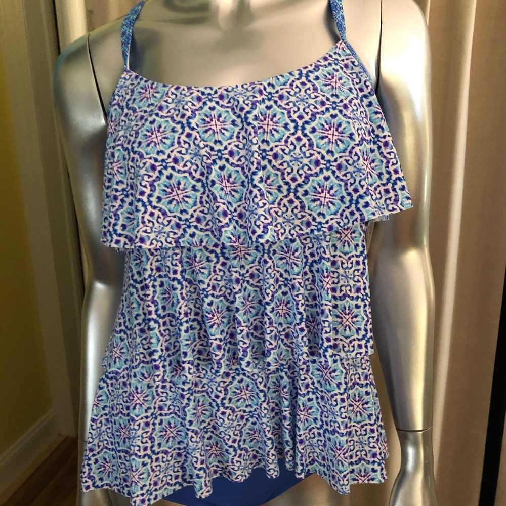 NWT Beach House patterned tankini
